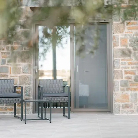 Petrino Foinikounta * Finikounta