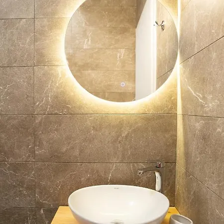 Petrino Foinikounta * Finikounta