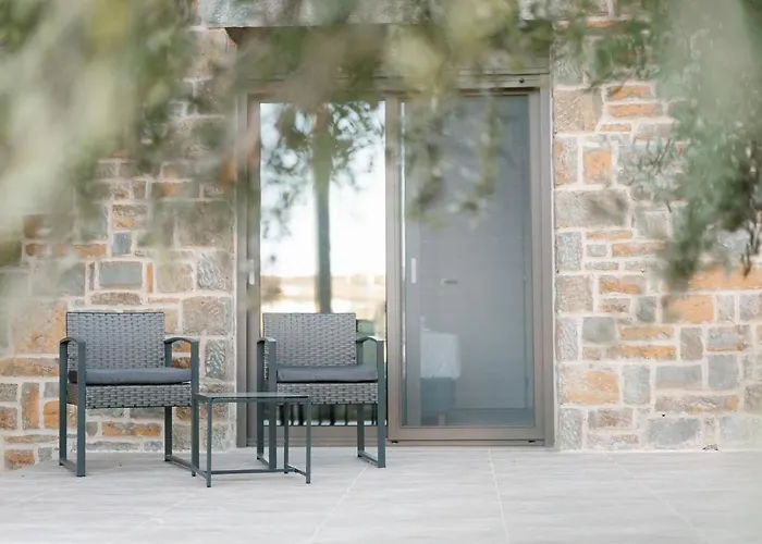 Petrino Foinikounta * Finikounda